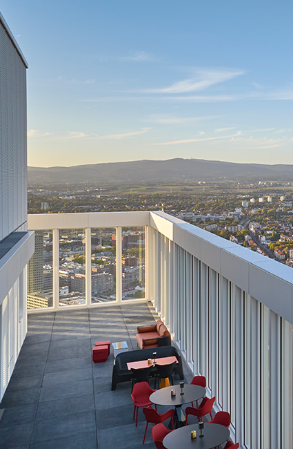 NFT Skybar Bar In Frankfurt Deutschland